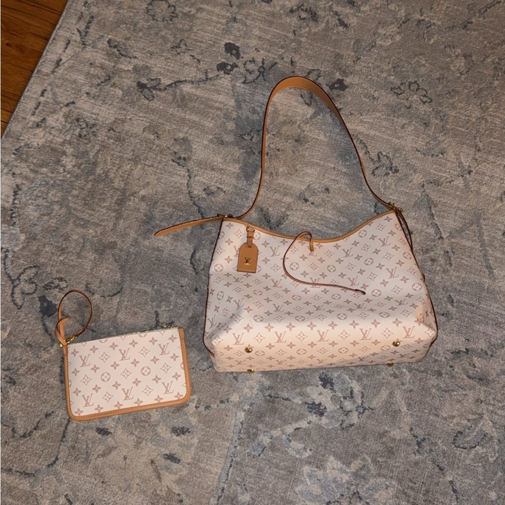 Louis Vuitton White and Tan Shoulder Bag